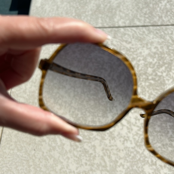 Vintage Oversized 70s Sunglasses Tortoise Shell Large Mod Sunglasses - Picture 10 of 13